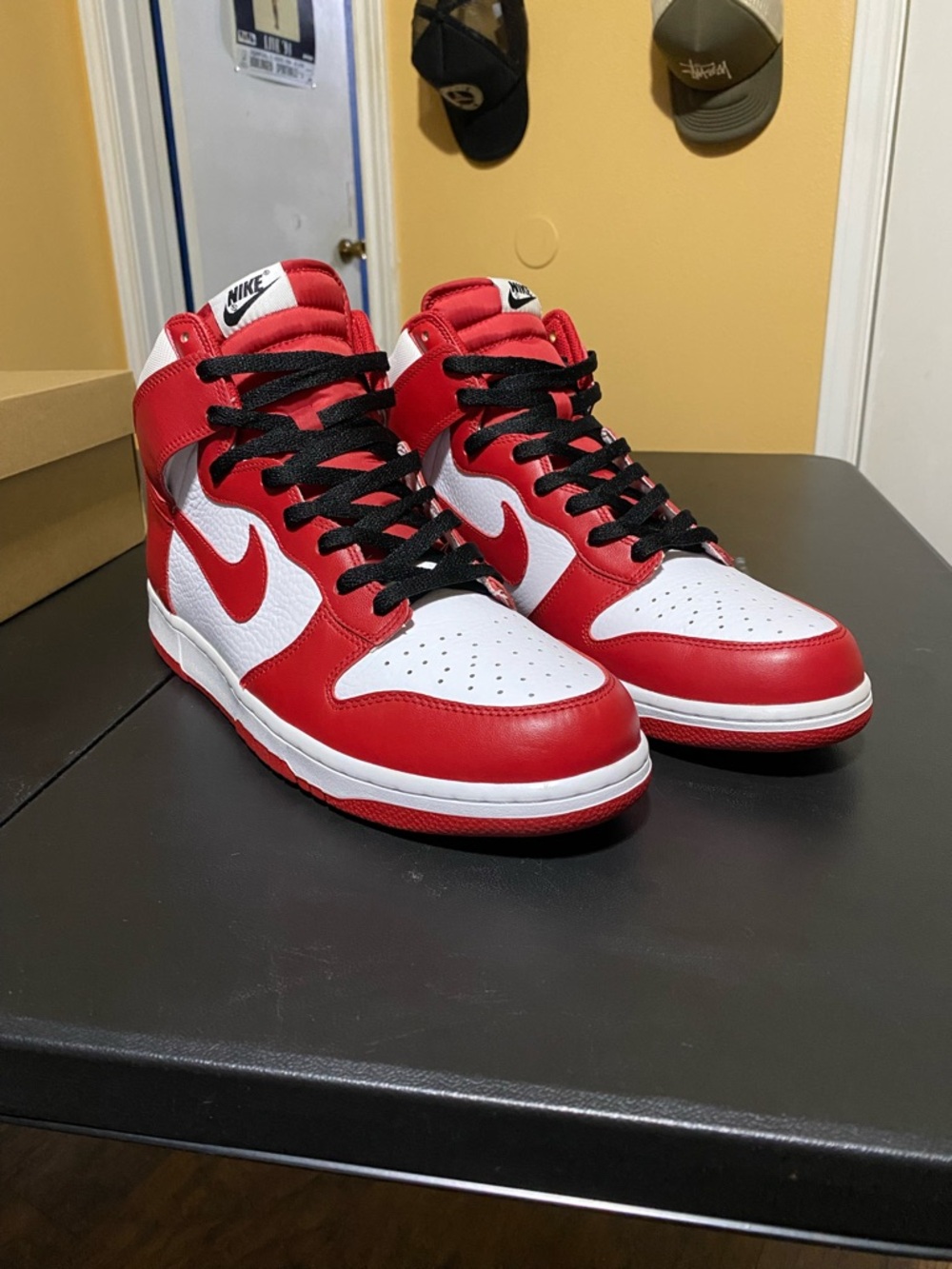 Nike Dunk High Varsity Red (2009)